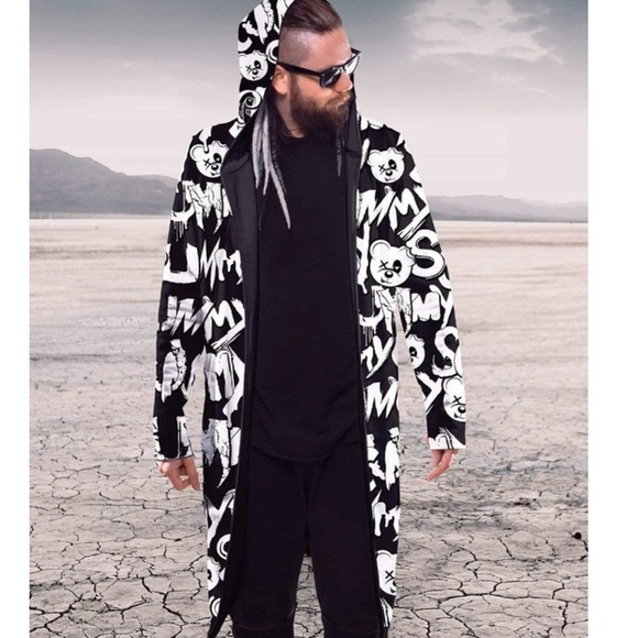 BRAND NEW CLOAK for your next festival or rave, even just everyday. - Picture 2 of 4